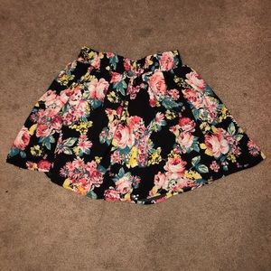 Floral mini skirt